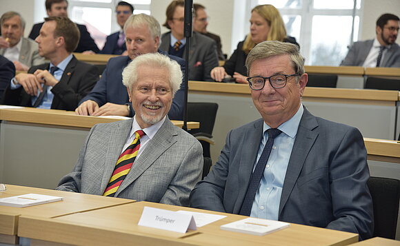 Dr. Wilhelm Polte und Lutz Trümper während des Festakts im Plenarsaal.