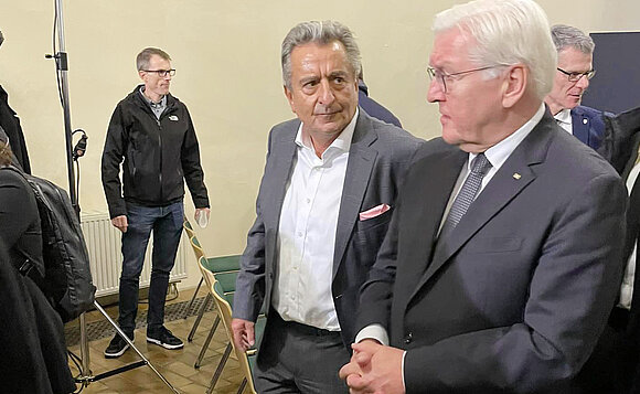 Landtagspräsident Dr. Gunnar Schellenberger im Gespräch mit Bundespräsident Dr. Frank-Walter Steinmeier.