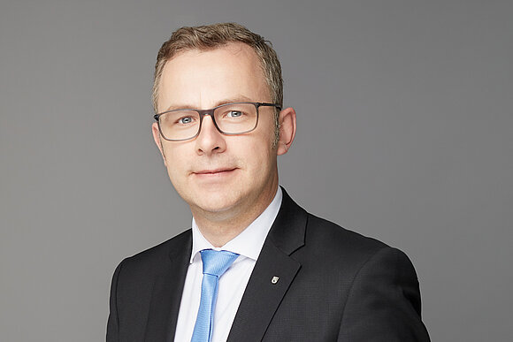 Portraitbild des CDU-Landtagsabgeordneten Daniel Sturm.